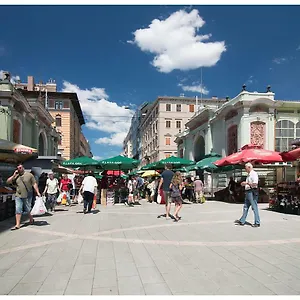 Apartment Stylish - Centre Theatre View, Rijeka